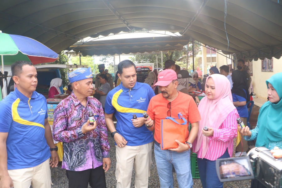 Pj Bupati Sosialisasikan Produk Madu Kelulut Asal Sungai Pinang kepada Tamu Kabupaten